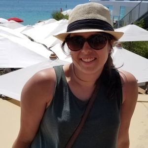 Meet your Posher, Devan